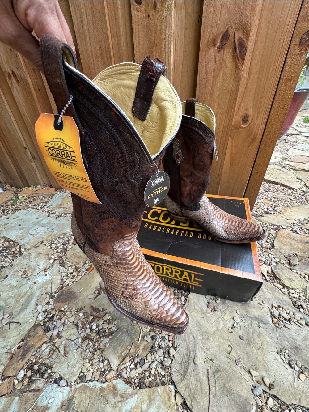 Corral Python Snake skin Leather boots Men's size 10.5 New in box